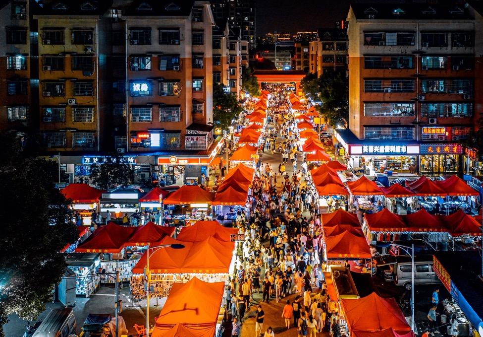 长沙扬帆夜市探秘，夜生活的璀璨明珠，繁华重生之地