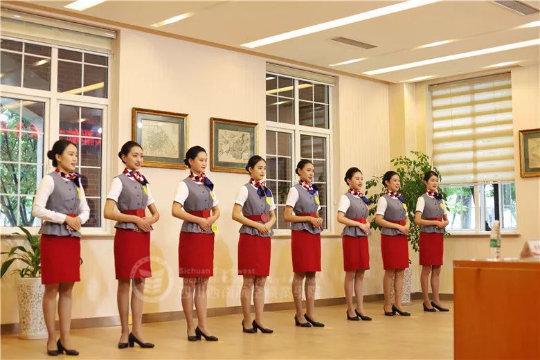 成都航空最新面试，梦想起航，展翅高飞之旅