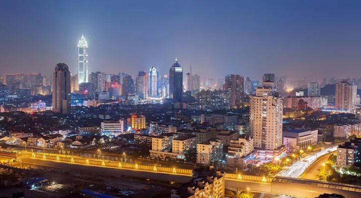 温州市最新风貌，活力四溢的现代都市风采