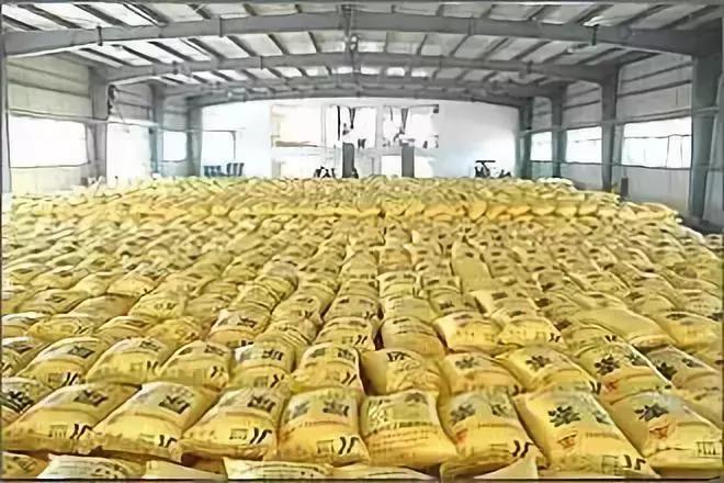 尿素市场最新价格动态，价格变动及其影响因素分析